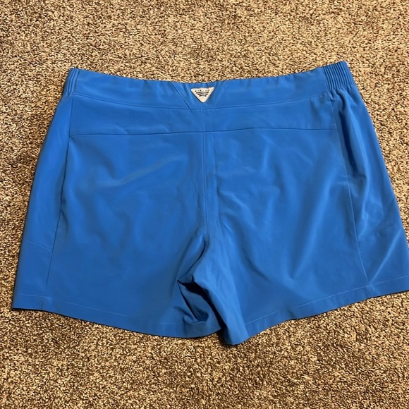 Columbia PFG Blue running hiking shorts - Picture 3 of 3